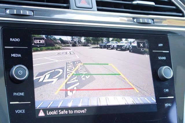 Used 2023 Volkswagen Tiguan SE w/ Panoramic Sunroof Package AWD/4WD image 25
