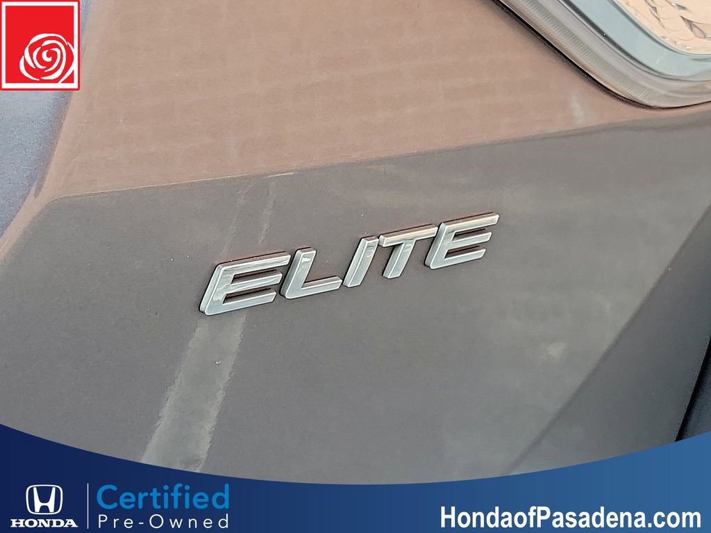 Used 2016 Honda Odyssey Touring Elite image 32