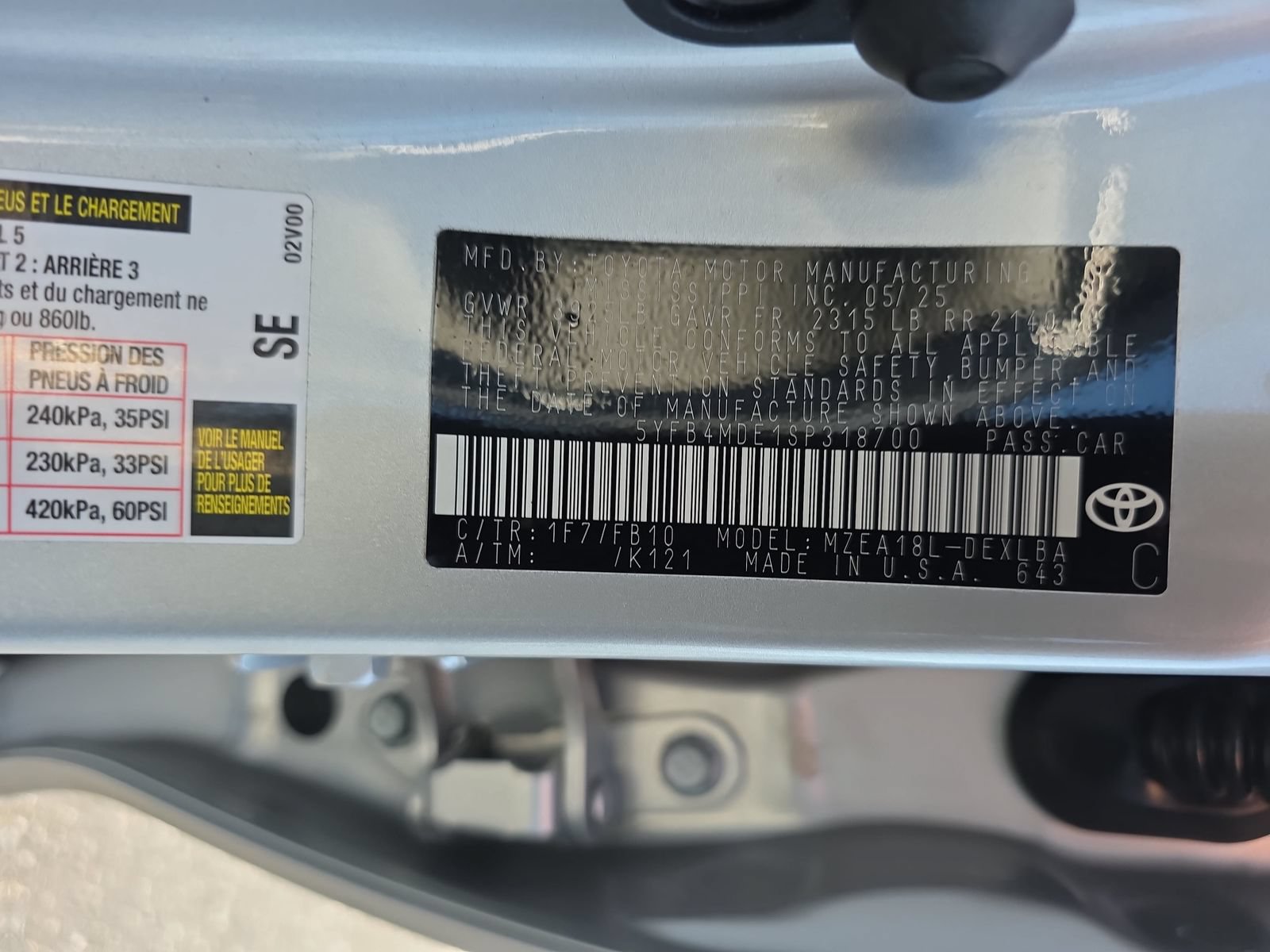 Used 2025 Toyota Corolla LE FWD image 33