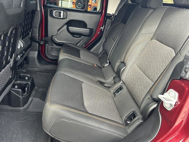 Used 2022 Jeep Gladiator Mojave w/ Trailer Tow Package image 27