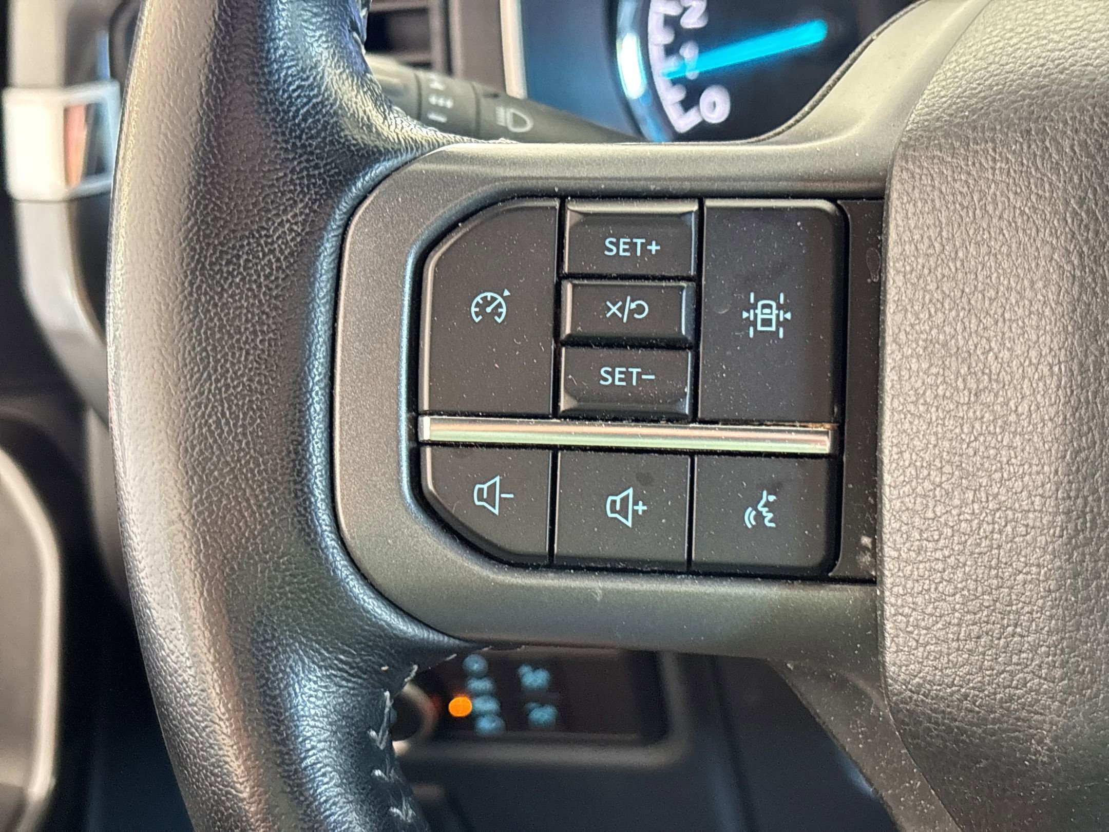 Used 2022 Ford F150 XLT w/ Equipment Group 302A High AWD/4WD image 15