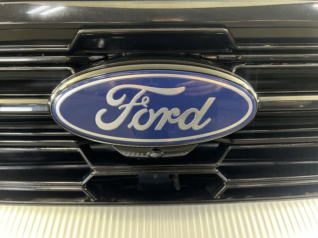 Used 2025 Ford Expedition Platinum image 33