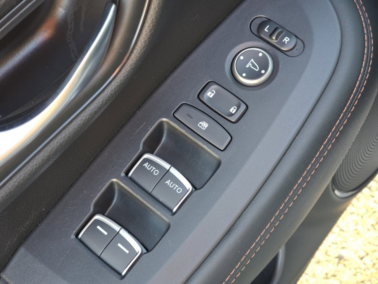 Certified 2025 Honda HR-V Sport image 26