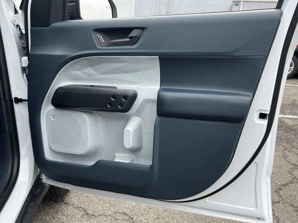 New 2026 Ford Maverick XLT image 8