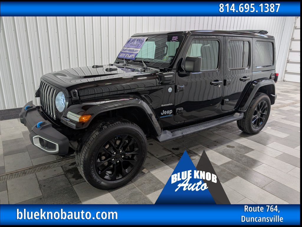 Used 2023 Jeep Wrangler Unlimited Sahara w/ Cold Weather Group AWD/4WD image 1