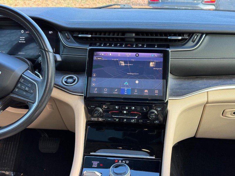 Used 2021 Jeep Grand Cherokee L Limited w/ Luxury Tech Group II image 15