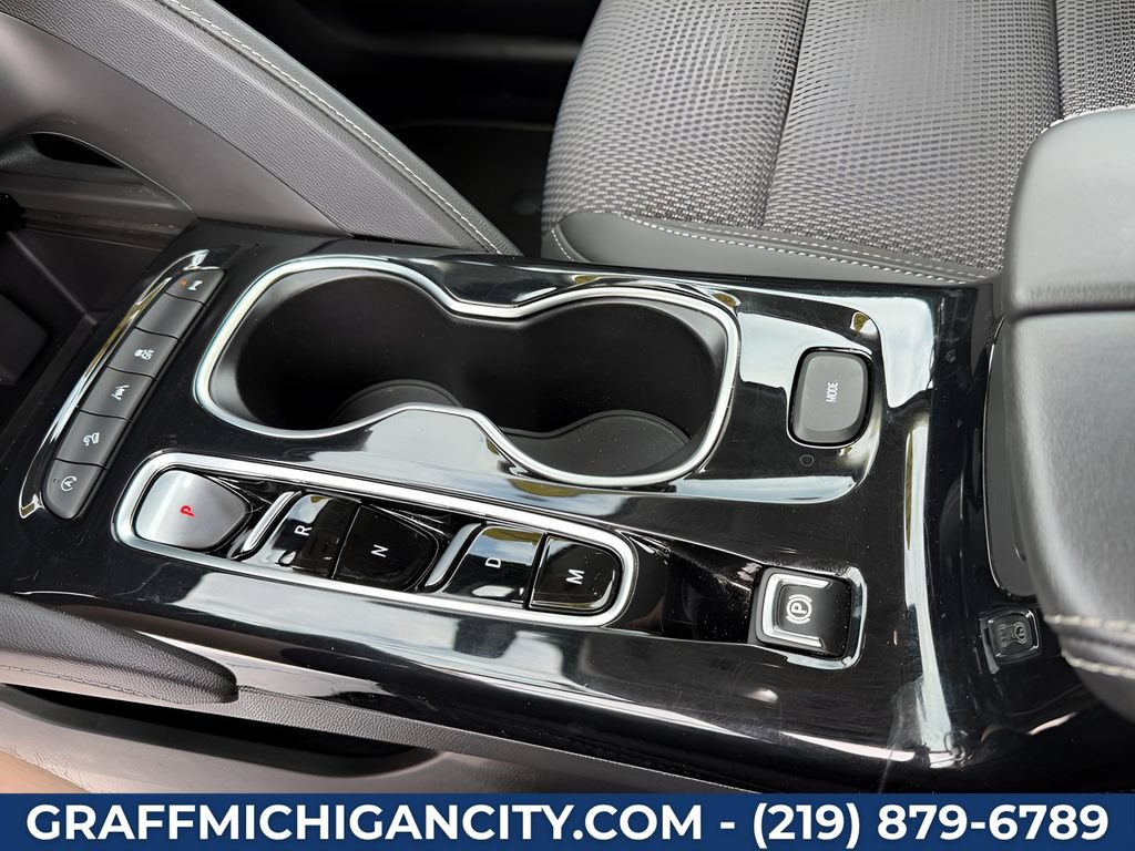 Used 2023 Buick Envision Preferred AWD/4WD image 18