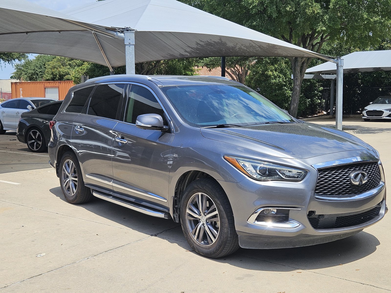 Used 2018 INFINITI QX60 FWD w/ Premium Plus Package video 3