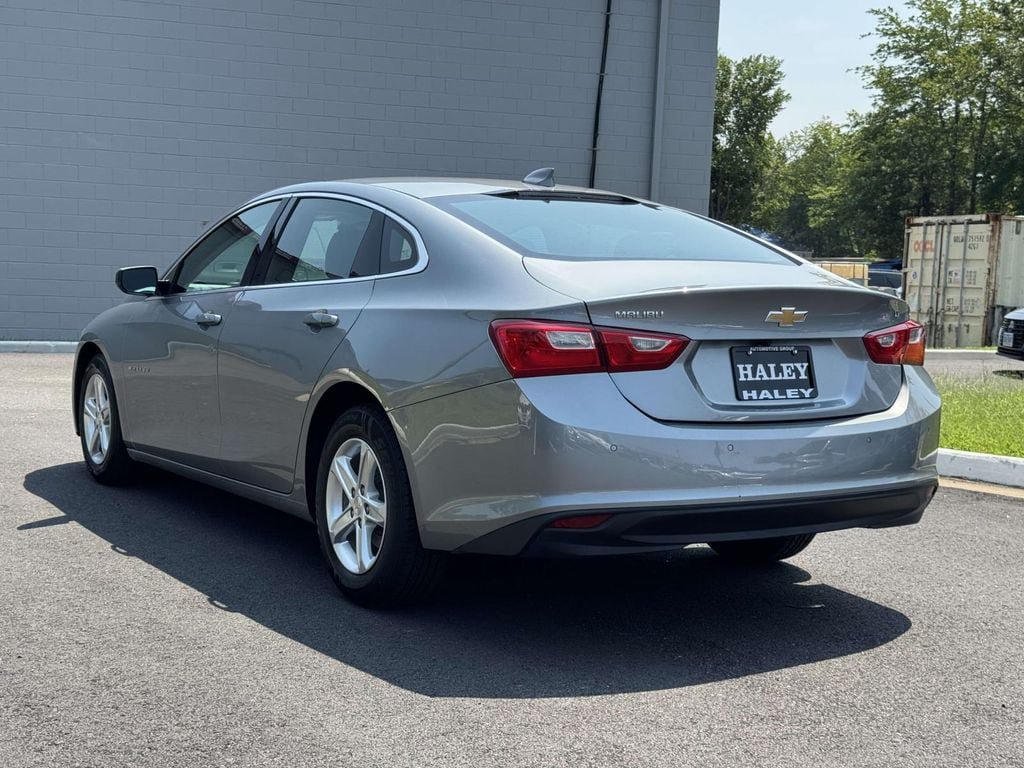 Used 2024 Chevrolet Malibu LT FWD image 23