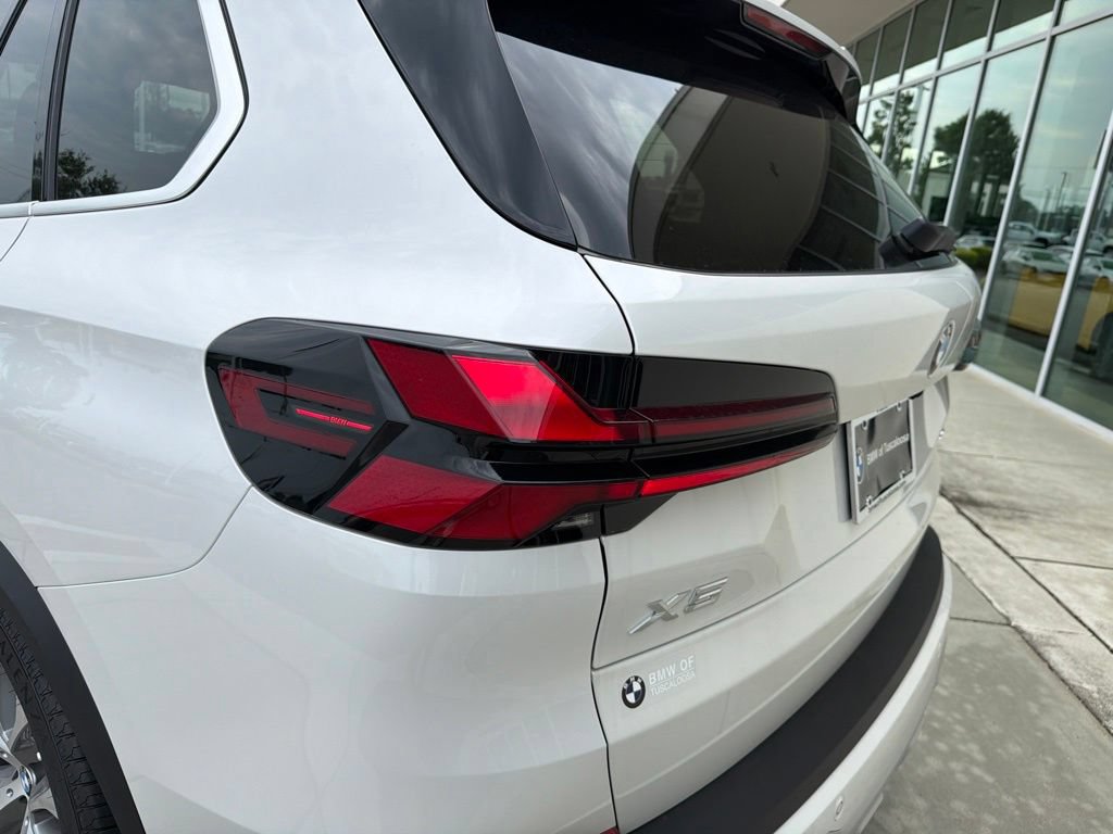 New 2026 BMW X5 sDrive40i w/ Premium Package RWD image 14