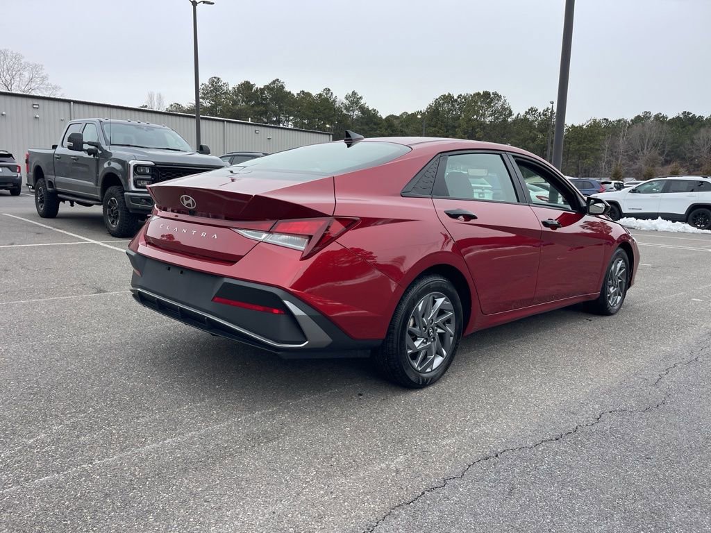 Certified 2024 Hyundai Elantra SEL image 5