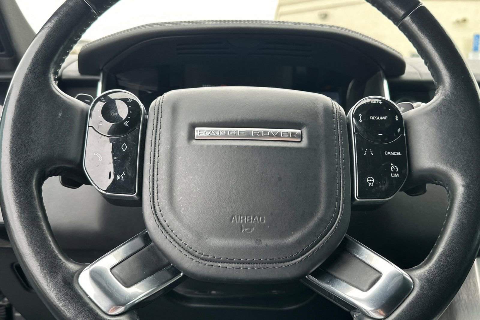 Used 2019 Land Rover Range Rover Supercharged AWD/4WD image 28
