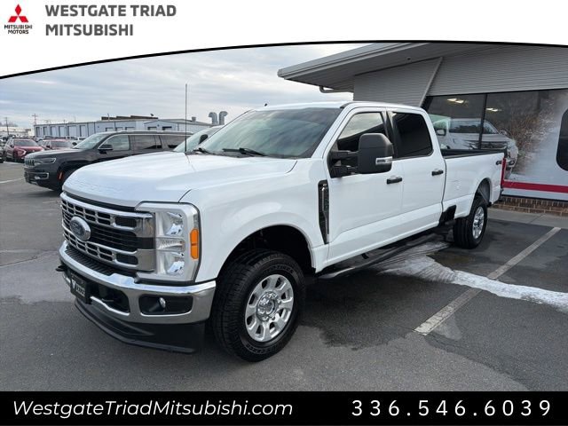 Used 2023 Ford F250 XLT image 3