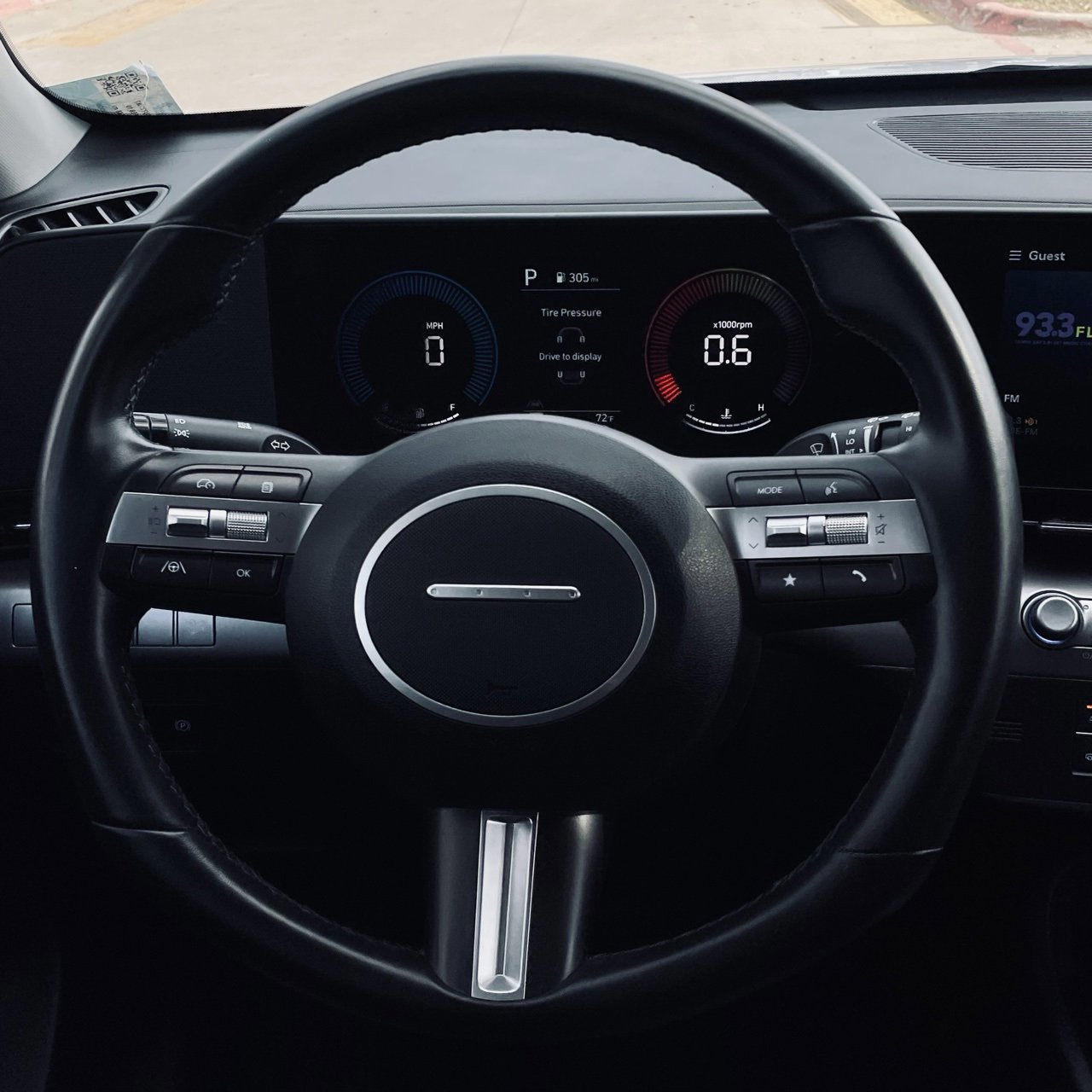 Used 2025 Hyundai Kona SEL image 12