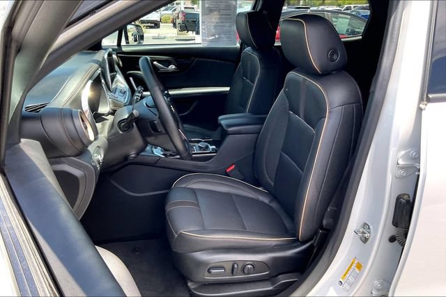 Used 2023 Chevrolet Blazer Premier w/ Enhanced Convenience Package FWD image 24