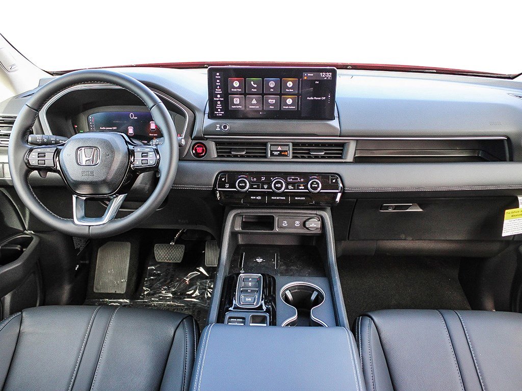 New 2026 Honda Pilot Touring image 13