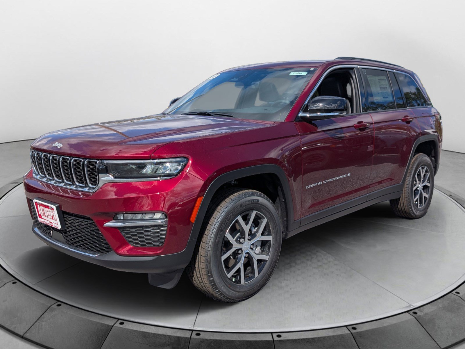 New 2025 Jeep Grand Cherokee Limited AWD/4WD image 6