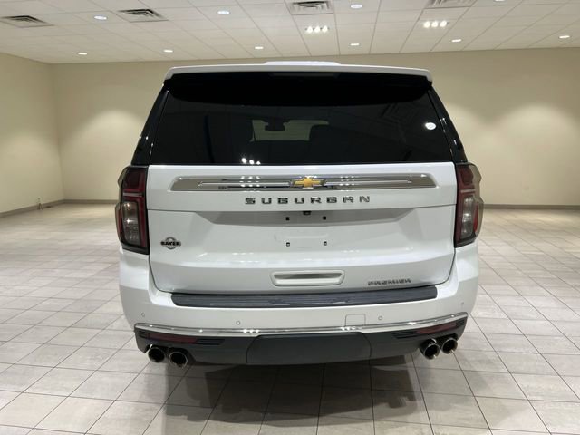 Used 2023 Chevrolet Suburban Premier image 4