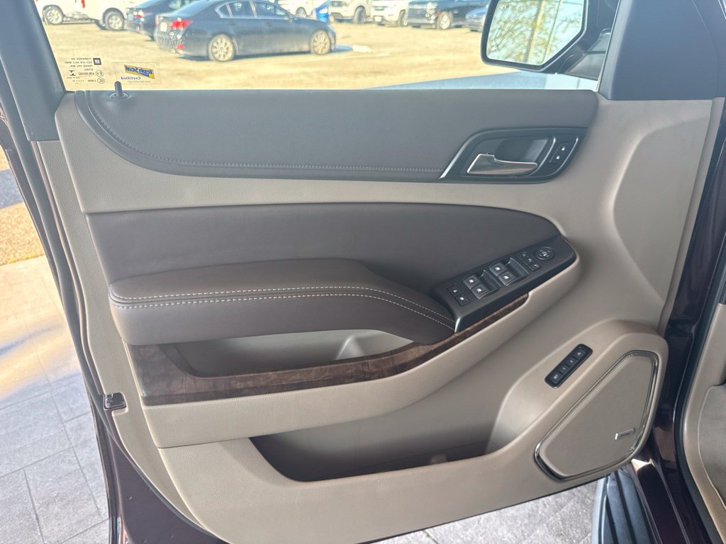 Used 2017 Chevrolet Tahoe LT w/ Luxury Package RWD image 38