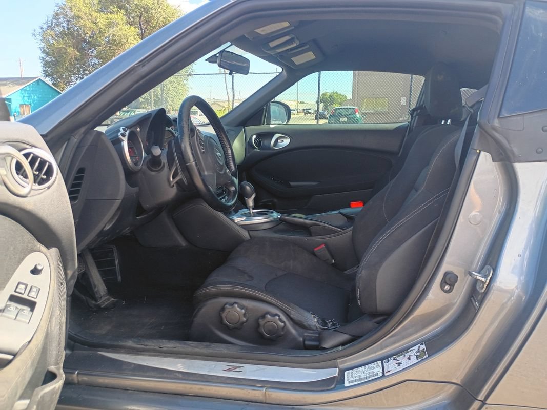 Used 2016 Nissan 370Z Coupe RWD image 24