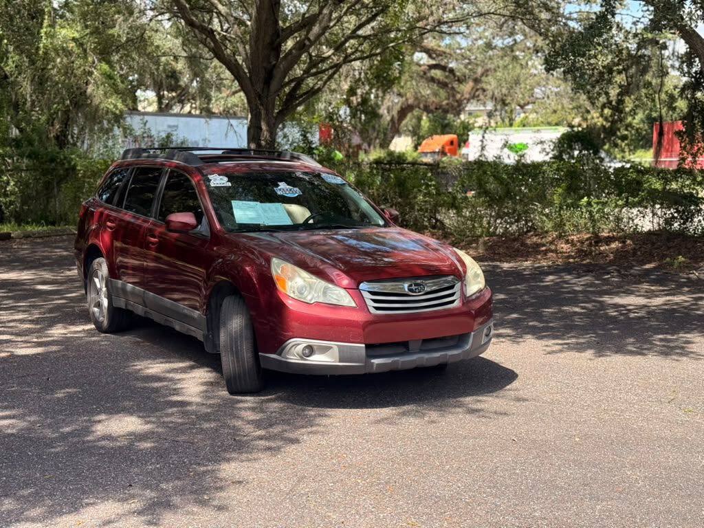 Used 2011 Subaru Outback 2.5i Premium AWD/4WD image 3