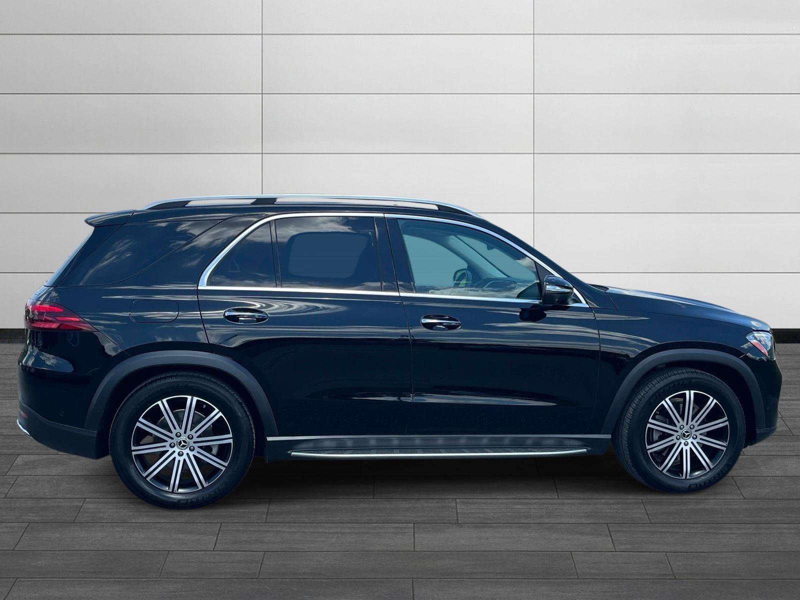 Used 2026 Mercedes-Benz GLE 350 4MATIC image 2