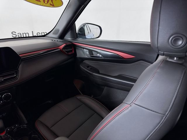 Used 2024 Chevrolet TrailBlazer RS w/ Convenience Package image 27