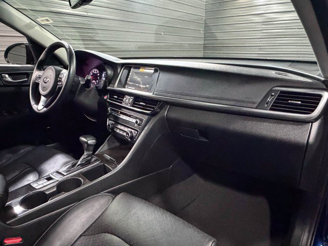 Used 2018 Kia Optima EX w/ Technology Package image 12