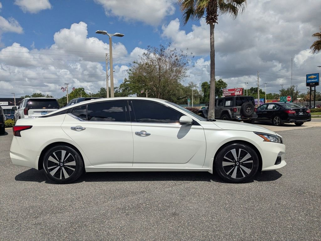 Used 2021 Nissan Altima 2.5 SL image 2