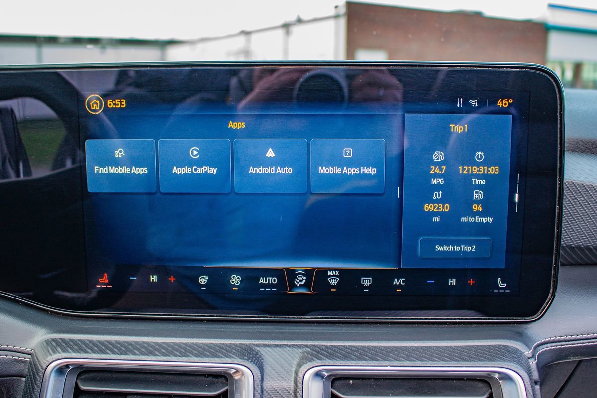 Used 2024 Ford Mustang Premium RWD image 23