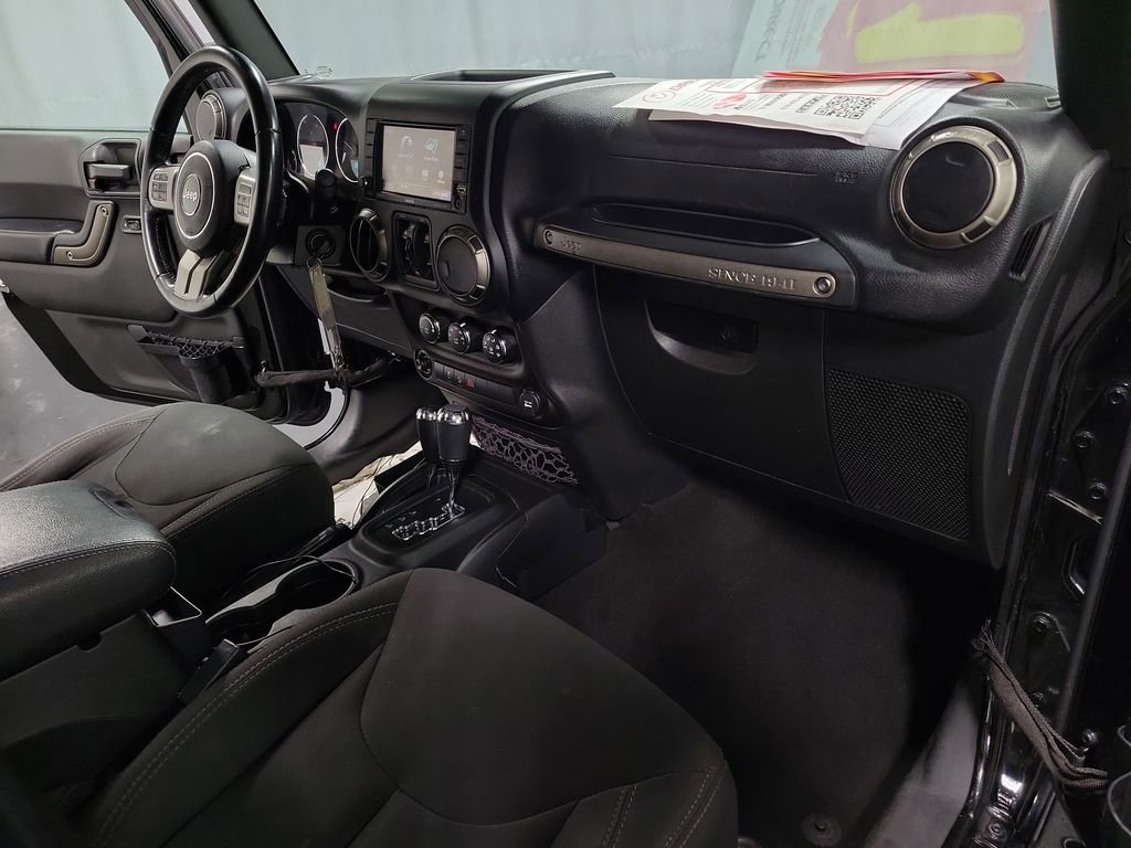 Used 2018 Jeep Wrangler Unlimited Sport image 24