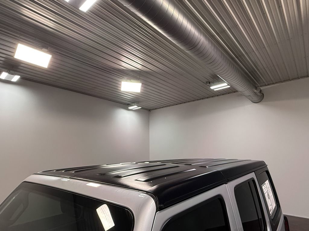 Used 2022 Jeep Wrangler Unlimited Sport image 41