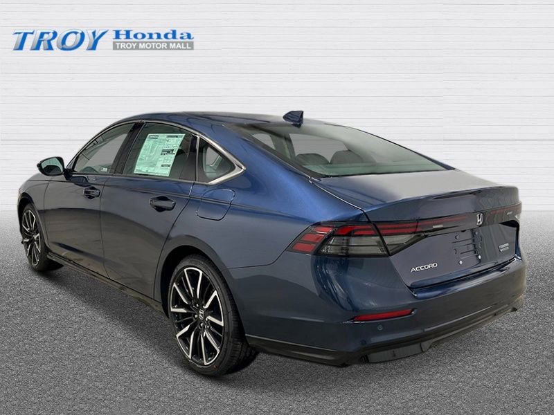 New 2025 Honda Accord Touring image 3