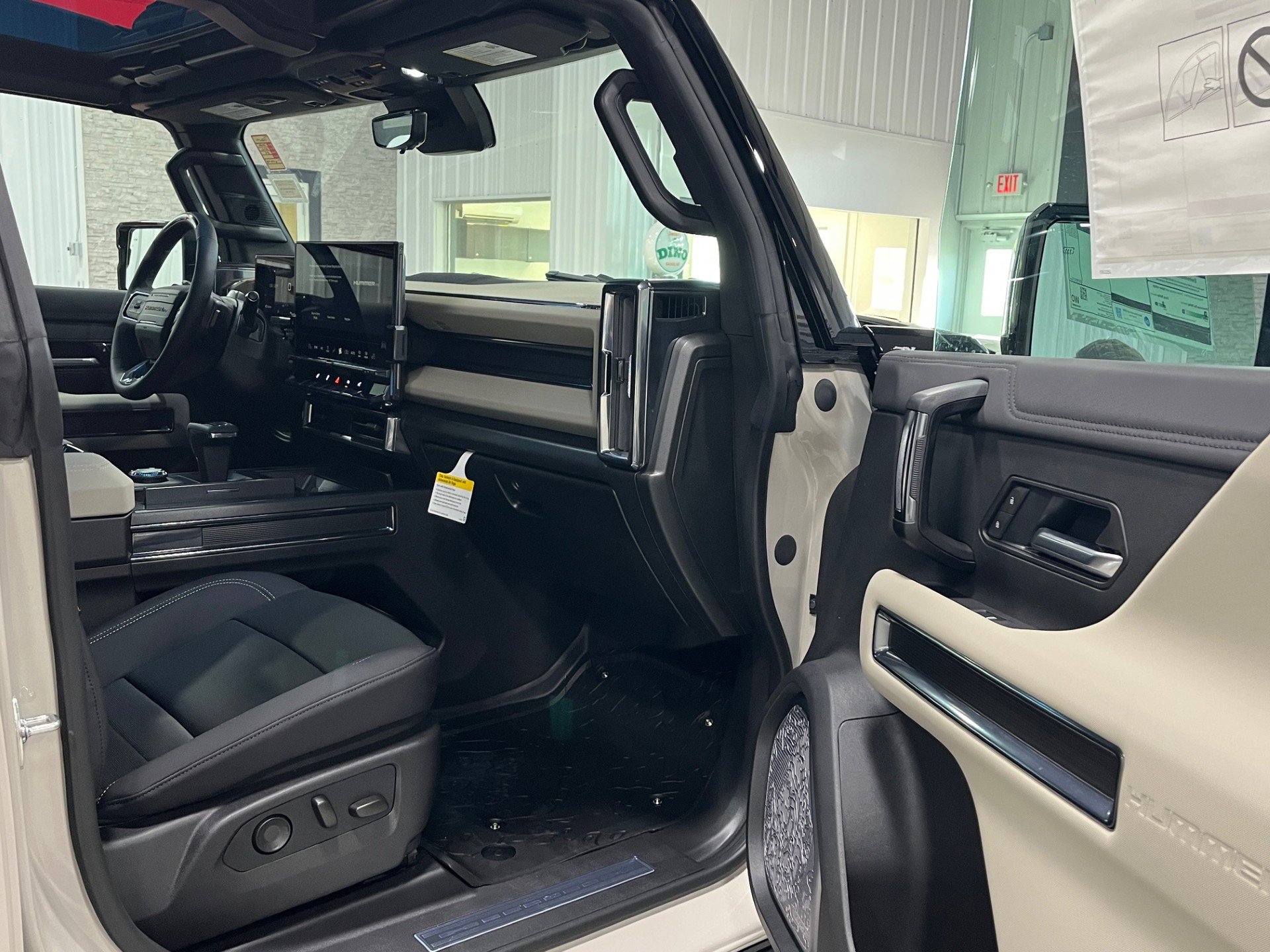 New 2026 GMC Hummer EV SUV image 8