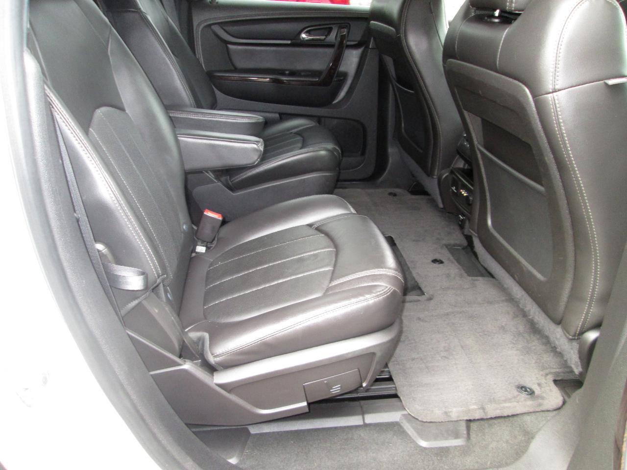 Used 2016 Chevrolet Traverse LTZ AWD/4WD image 18