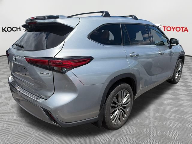 Used 2021 Toyota Highlander Platinum AWD/4WD image 8