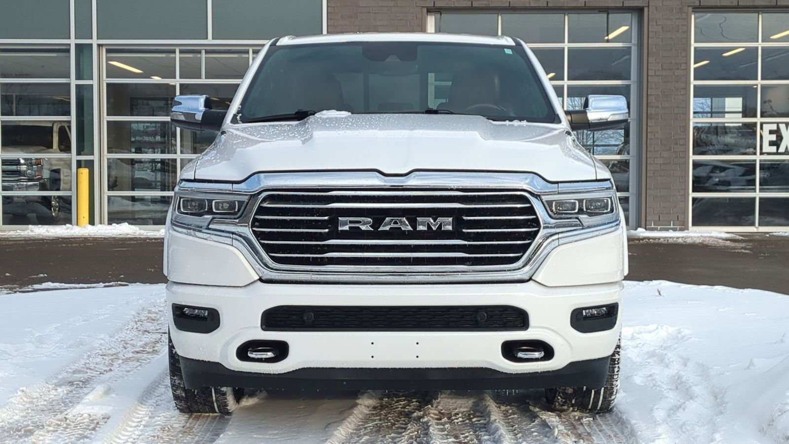 Used 2022 RAM 1500 Limited w/ Body-Colour Bumper Group image 12