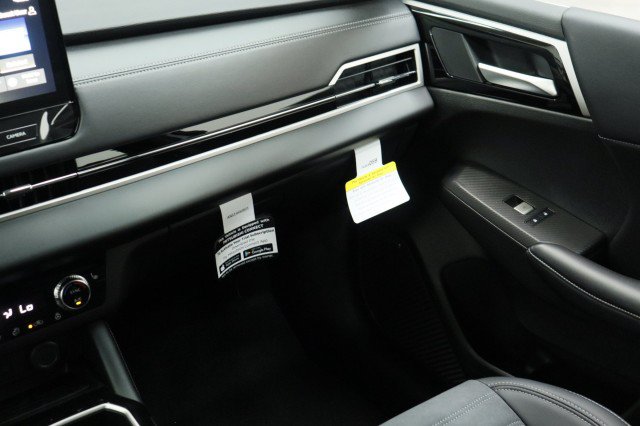 New 2026 Mitsubishi Outlander SE FWD image 21