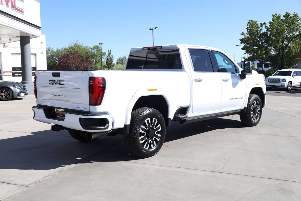 New 2026 GMC Sierra 3500 Denali Ultimate AWD/4WD image 6