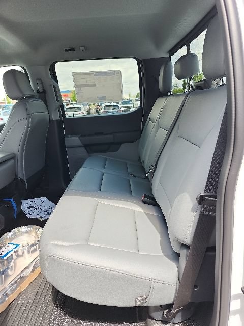 New 2026 Ford F350 XL w/ XL Chrome Package AWD/4WD image 32