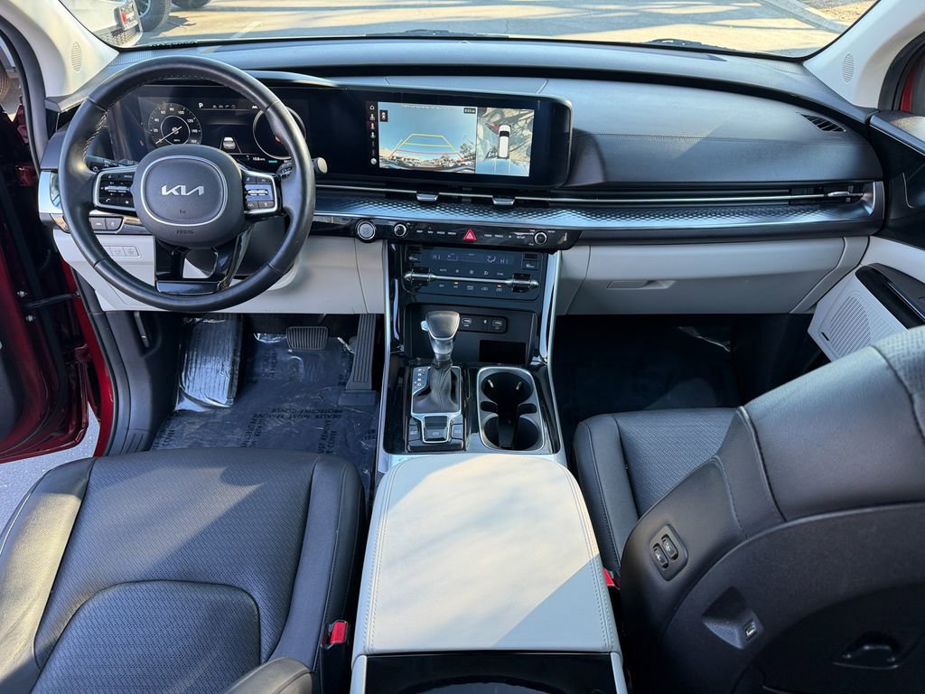 Used 2024 Kia Carnival SX Prestige image 27