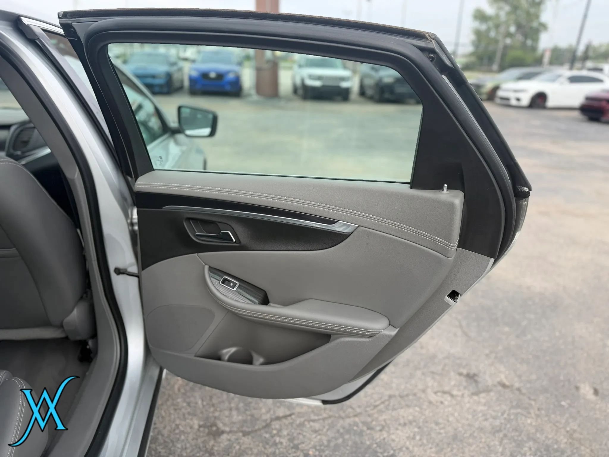 Used 2018 Chevrolet Impala LS FWD image 18