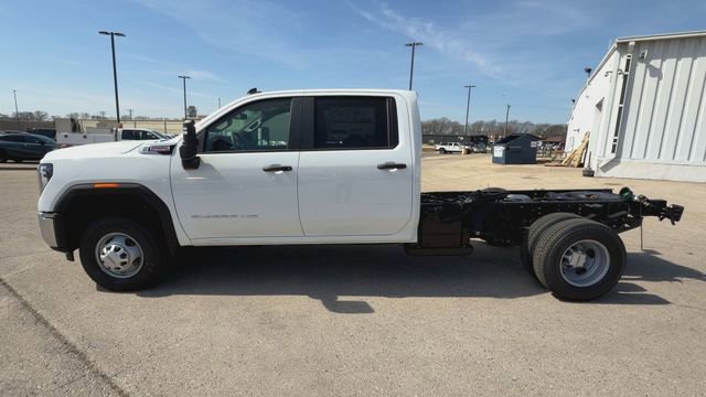 New 2026 GMC Sierra 3500 Pro image 4