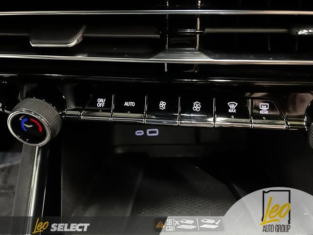 Used 2026 Chevrolet Traverse LT w/ Driver Confidence Package AWD/4WD image 19