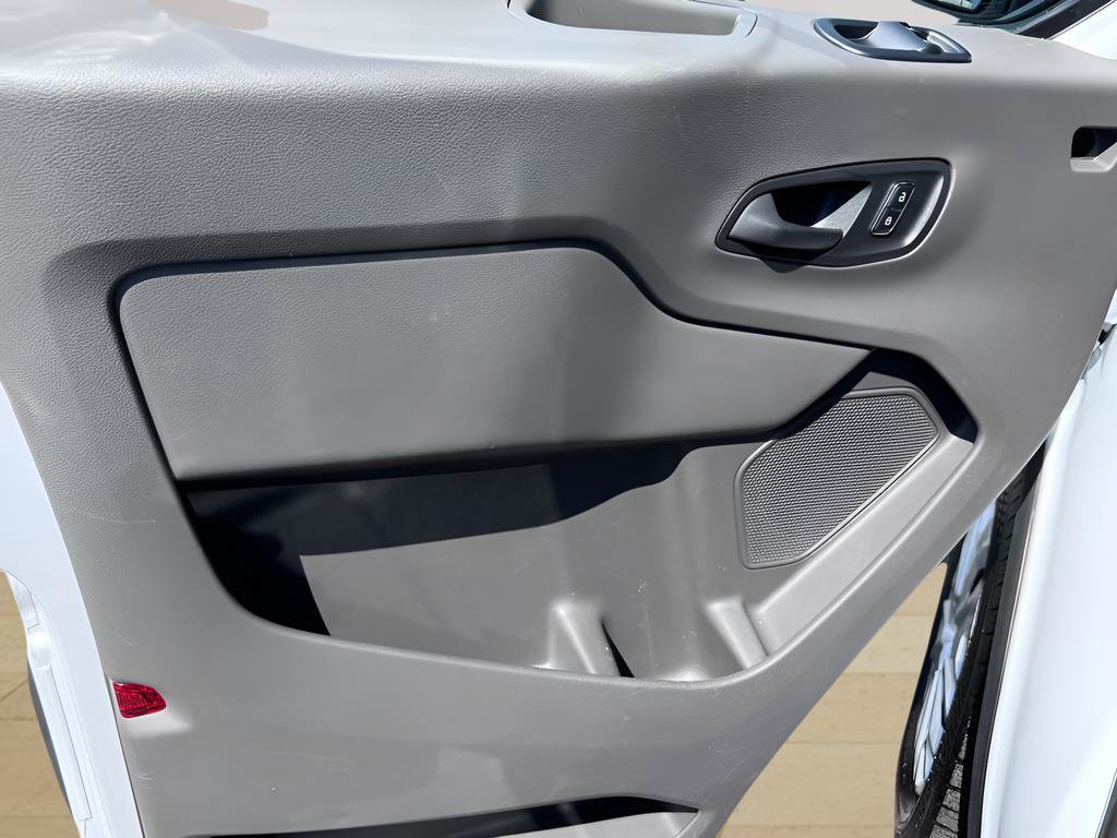 Used 2024 Ford Transit 350 XLT image 28