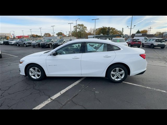 Certified 2022 Chevrolet Malibu LS w/ LPO, Convenience Package 1 image 5