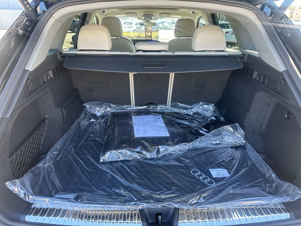 New 2025 Audi Q5 Premium Plus image 24