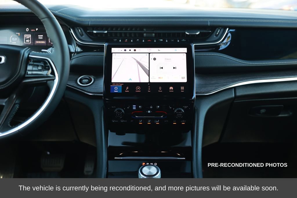 Used 2023 Jeep Grand Cherokee Overland image 27