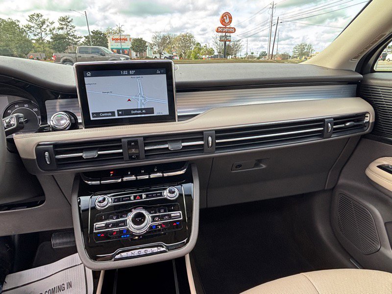 Used 2020 Lincoln Corsair FWD w/ Premium Package image 11