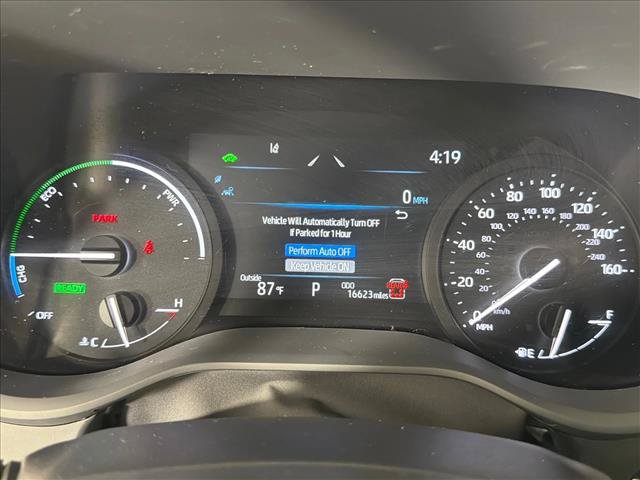 Used 2025 Toyota Sienna XLE w/ XLE Plus Package FWD image 26